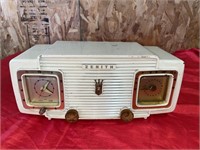 Antique zenith radio