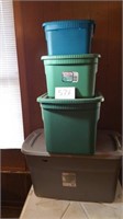 4 TOTES W/LIDS