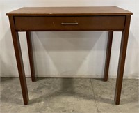 (W) Desk With Pullout Drawer