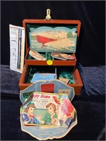 SMALL SEWING CASE WITH CONTENTS