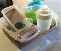 Lot of plastic dishes including Tupperware