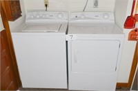 Hotpoint Washer & Dryer Set Appear Like New