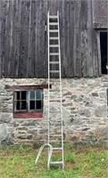 16ft Extension Ladder Includes Stand Off Arms
