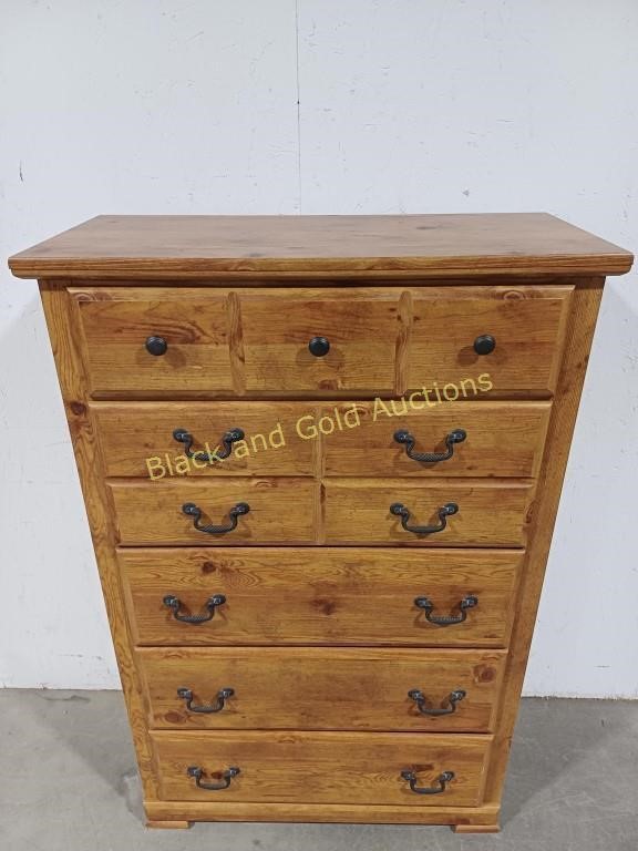 Oak Finish 5-Drawer Chest of Drawers