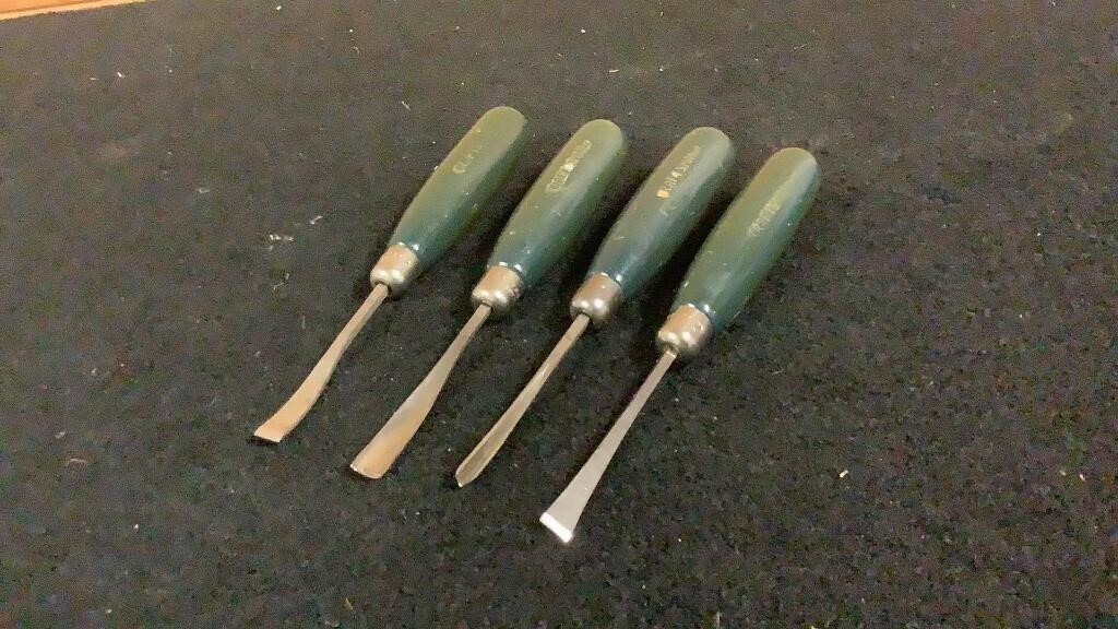 Vintage Craftsman Wood Carving Set of 4 Chisels &