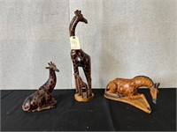 3pc Carved Giraffe Decor Figurines