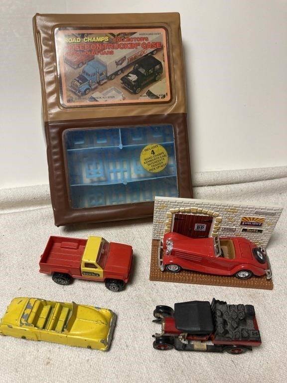 Road champs truck case, toy cars Tonka Matchbox