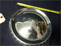 VINTAGE FORD HUBCAP