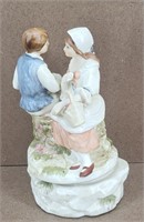 Spinning Music Box "Courting Couple"