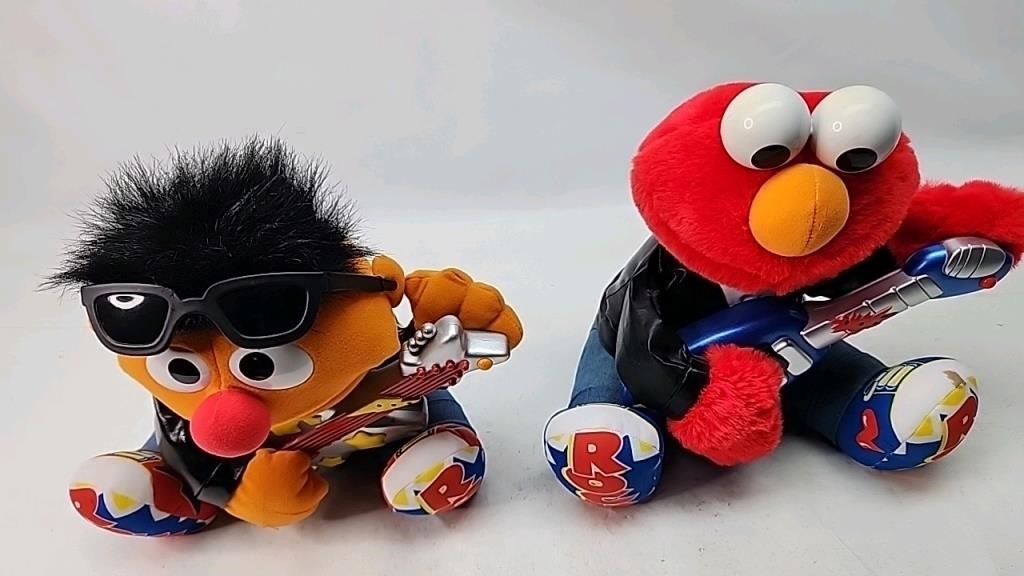 Rock and roll Ernie and Elmo