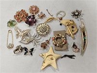 Vintage Broches
