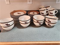 Set of Mainstays Moose Dishes