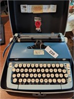 Smith Corona Portable Manual Typewriter in Case