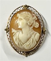 Beautiful 10k Carved Cameo Brooch