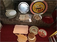 Wooden cutting boards (5); metal trays (6); plasti