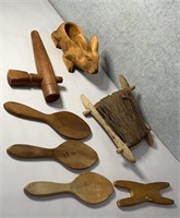 Wooden Primitives, including rabbit, string