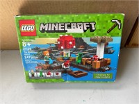 LEGO Minecraft open packs inside sealed
