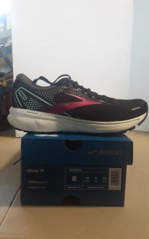 BROOKS MEN AND WOMEN RUNNING SHOES