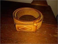 Man's 42-in leather belt