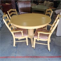 Round Kitchen Table on Wheels w/ 4 Chairs