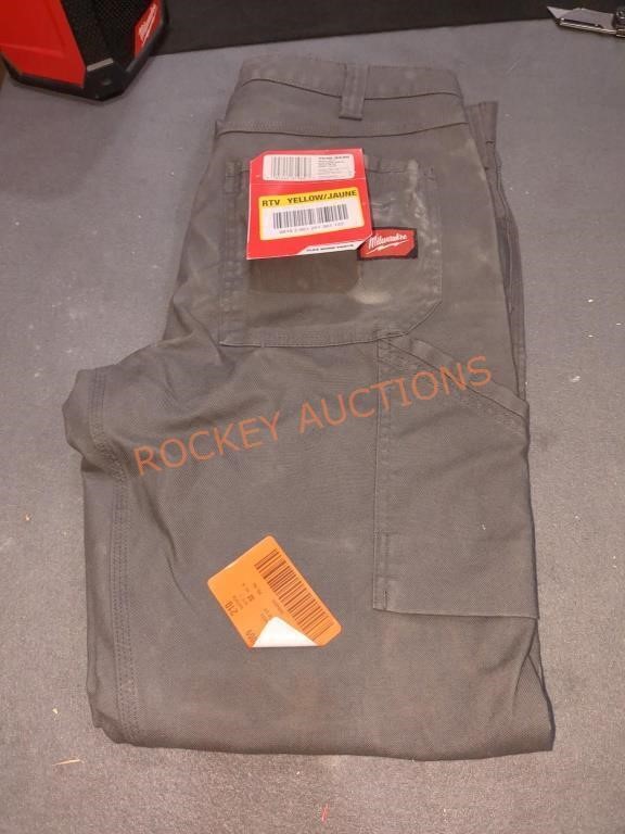 Milwaukee heavy duty flex work pants 34x30 gray