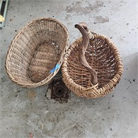 2 baskets