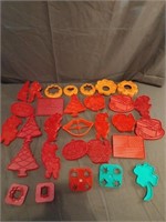 30 Plastic Cookie Cutters