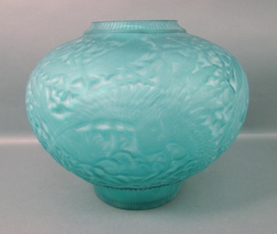 1996 Pilgrim Green Satin Cockatoo Vase.