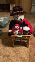 Snowman w/wooden table