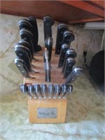 WOLFGANG PUCK KNIFE SET