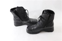 Size 7W Predictions Black Winter Boots