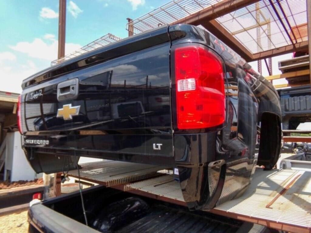 18 SILVERADO 1500 PICKUP BOX