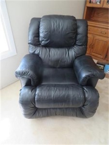 Leather Recliner (Black)