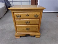 3 Drawer night stand very nice