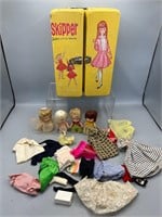 Vintage Barbie skipper carrying case and more