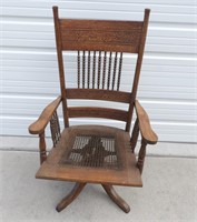Old Oak Desk Chair