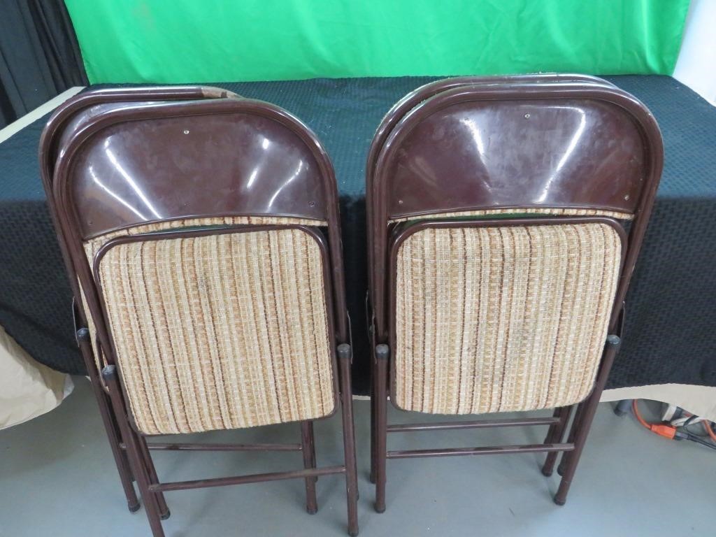 4 folding chairs