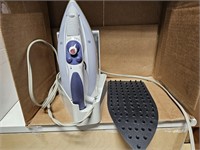 Braun Freestyle iron and accessories