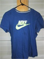 Womens Nike T-Shirt, Size 2XL