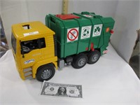 Nice Bruder, green garbage dump truck