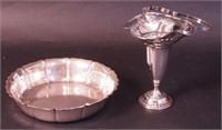 Two sterling silver serving pieces including