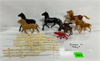 Vtg Plastic Horses& Fences