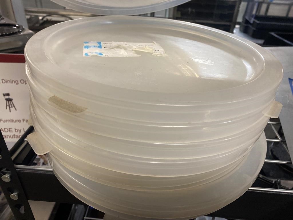 Lot of new round plastic lids cambro