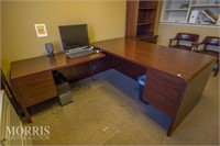 Desk with return 71"X84"