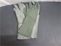 Gloves sz 10