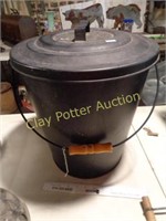 Metal Ash Bucket with Lid