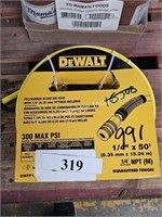 dewalt pvc/rubber blend air hose 1/4”x50’