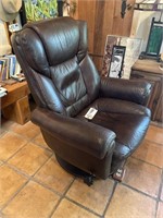 Faux leather swiveling chair