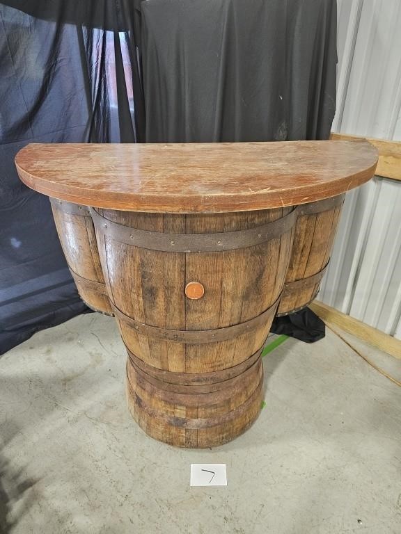 Barrel Bar Table 48"x24"x41"