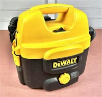 DeWalt Corded Vacuum